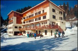 00156 Hotel Ski